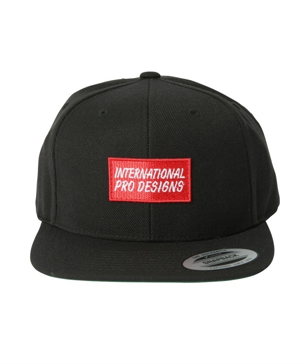 INTERNATIONAL PRO DESIGNS SNAPBACK CAP(BLACK×RED-FREE)
